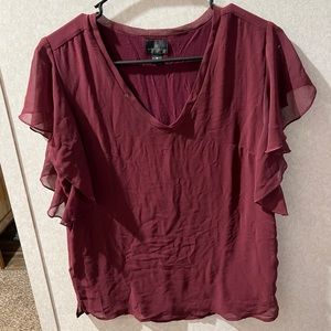 Maroon colors blouse. Size: Small.